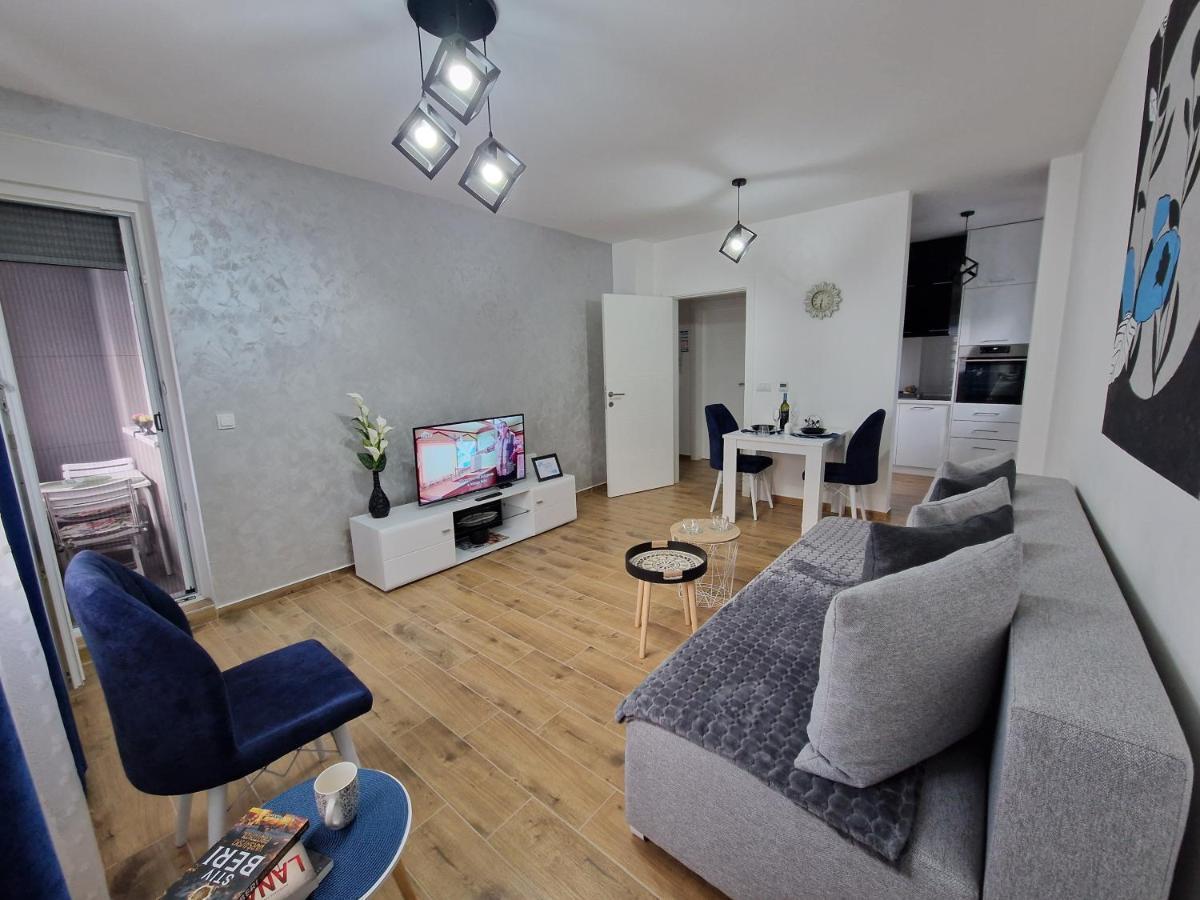 Apartman Astra Sremska Mitrovica Exteriér fotografie