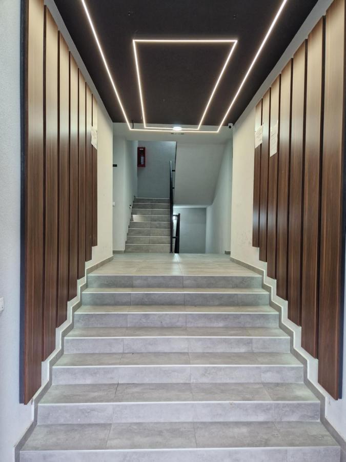 Apartman Astra Sremska Mitrovica Exteriér fotografie